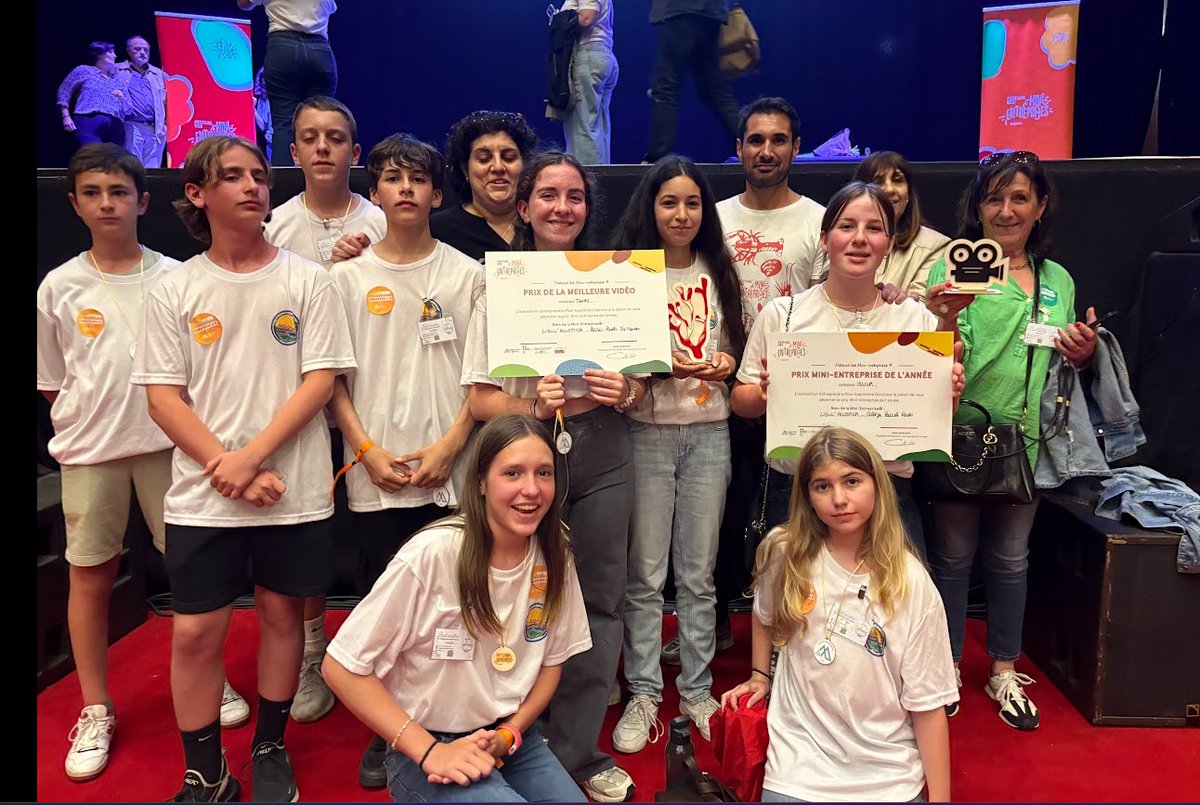 IAN Maths Académie de Corse (@ian_maths_corse) on Twitter photo 🧮🔊 Les élèves de 4e du collège <a href="/cgIleRousse/">COLLEGE PASCAL PAOLI ILE ROUSSE</a>
ont mené un projet sur l’acoustique en classe, récompensé aux #TrophéesScientifiques & #CGénial. Leur mini-entreprise Lisul’acustica a remporté la finale régionale et présenté son projet à Paris 👏 <a href="/accorse/">Académie de Corse</a> 🧮🔊 Les élèves de 4e du collège <a href="/cgIleRousse/">COLLEGE PASCAL PAOLI ILE ROUSSE</a>
ont mené un projet sur l’acoustique en classe, récompensé aux #TrophéesScientifiques & #CGénial. Leur mini-entreprise Lisul’acustica a remporté la finale régionale et présenté son projet à Paris 👏 <a href="/accorse/">Académie de Corse</a>