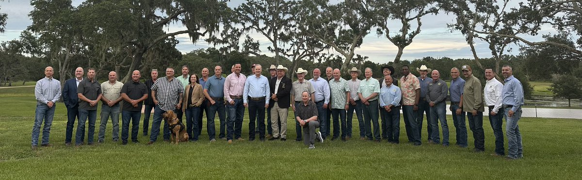WiltonSimpson's tweet image. Our annual Back the Blue BBQ honoring Florida’s Sheriffs and their spouses is the perfect mix of good music, great food and even better friends. Kathy and I are incredibly grateful to all our men and women in law enforcement and feel so blessed to host them here in Trilby every…