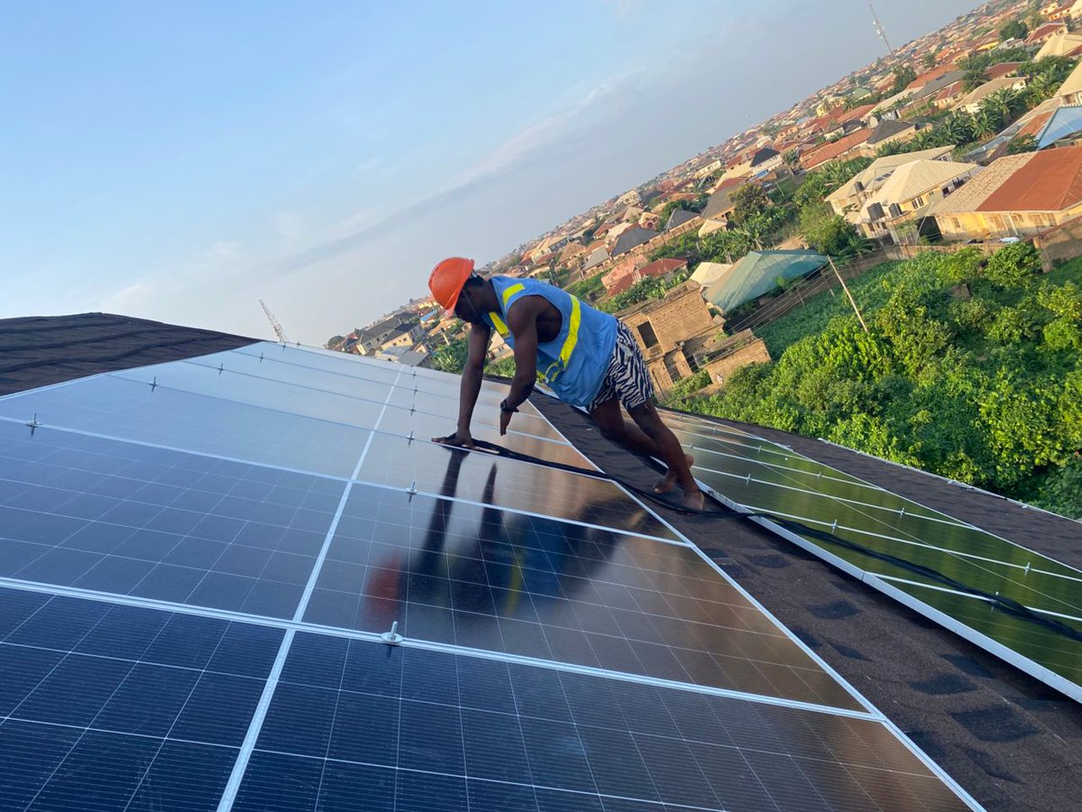 SeleniumTeck's tweet image. We executed a 11kva hybrid inverter with 2x 15kwh lithium Battery and 16mono solar panels in Akobo, Ibadan.

For Enq: 
08181287661
seleniumsolar@gmail.com 
32, Oke-Onijo Street Surulere 
seleniumsolar.com

7yrs Warranty backed
After Service Support 

Tax Lagos Tinubu