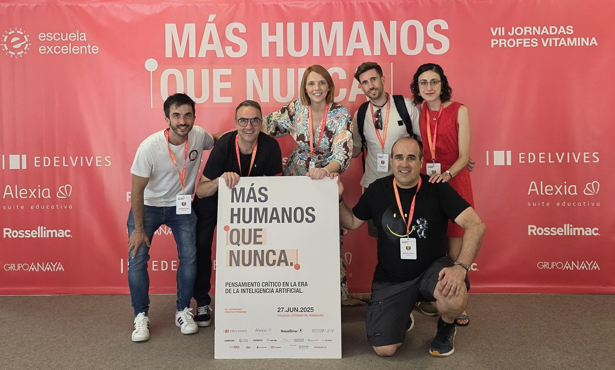 ¡Un final de curso perfecto!
Gracias <a href="/EExcelente/">Escuela Excelente (AMICE)</a> por invitarme a ser tallerista en las VII Jornadas de Profes Vitamina en el colegio <a href="/colelitterator/">Colegio Litterator</a> de #Aranjuez 
Gran equipo <a href="/NimoLearn/">Jero García 🦊</a> <a href="/llume38/">Luis de Mena</a> <a href="/tableroalaula/">María -♟️Del tablero al aula 👩🏻‍🏫</a> <a href="/gustavolorente1/">gustavolorente1</a> <a href="/maestrovictorpt/">MaestroVictorPT 🌾</a> 
¡Nos vemos pronto!