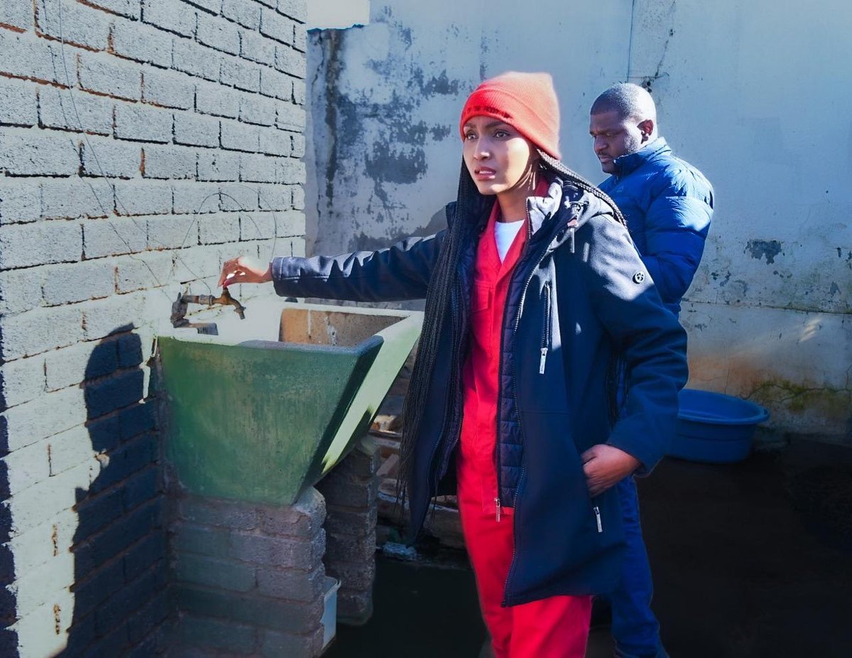 MMCFor_WS's tweet image. MMC @MsaneThembi in Palmridge with happy Residents
MMC made a commitment on Tuesday to resolve their many years struggle of water shortages and inconsistent water supply. Today we can confirm that they are getting fresh clean water from their taps, As per the blue drop standard