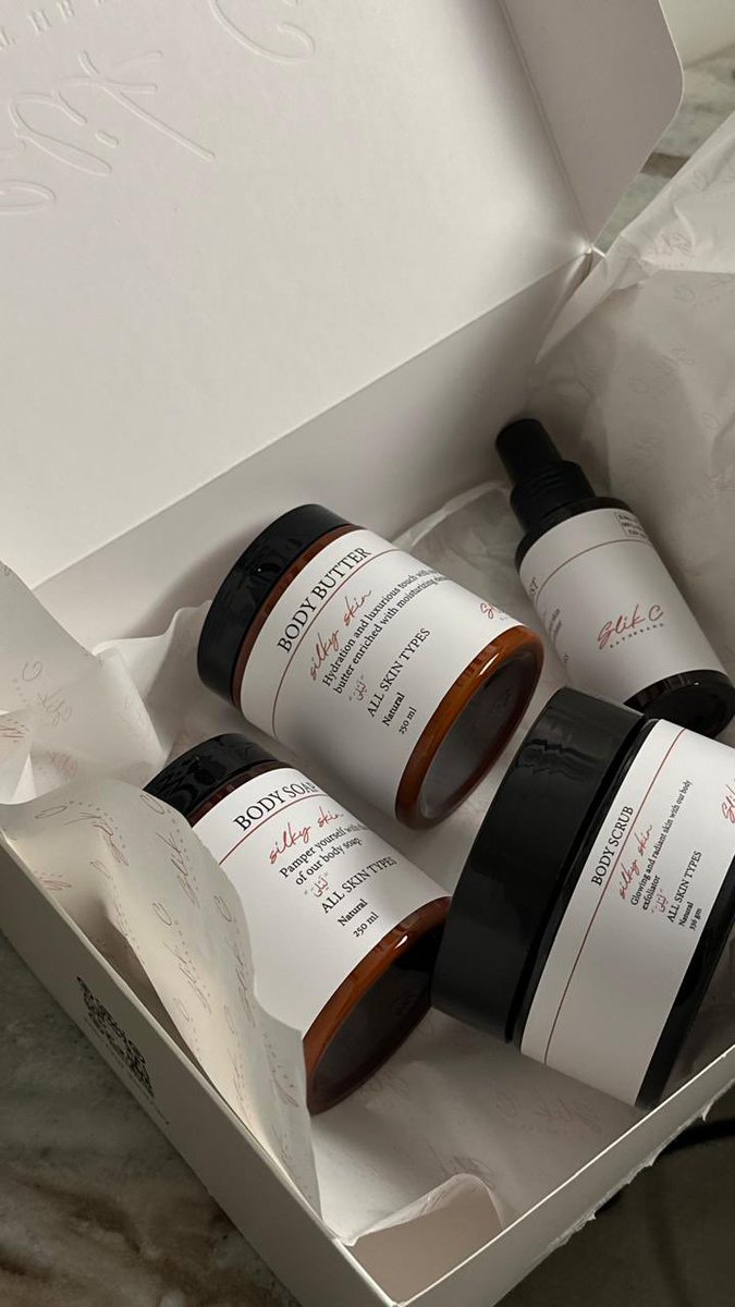 بكج ليّلى موجود بموقعهم خيال لازم يكون عند كل بنت تحب تهتم بنفسها وريحتها اقول هالكلام من تجربة شخصية وكل الصور تصويري🫶✨

عندهم خدمة تابي وتمارا 
وبعد هذا كوـد خصم ( SLKC30  )

موقعهم
 slik-c.com/%D8%AC%D9%85%D…