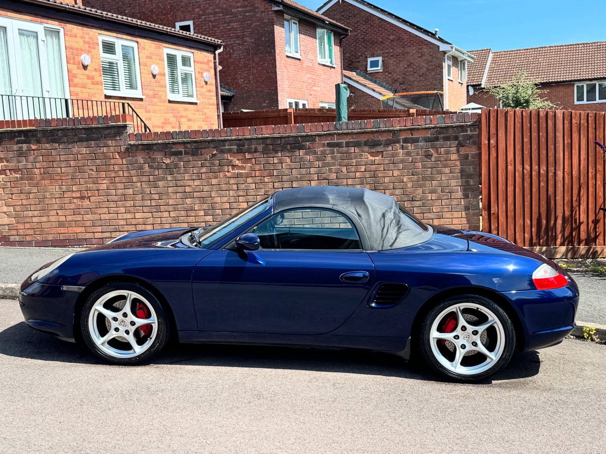 nickinnocent's tweet photo. Clean pass no advisories! #Porsche #BoxsterS now time to think about selling on. Everything mint on this ! Just had new coffin bars and front suspension. Has hard top too! Even a Nice number plate lol. https://t.co/lyQhaj9sIw