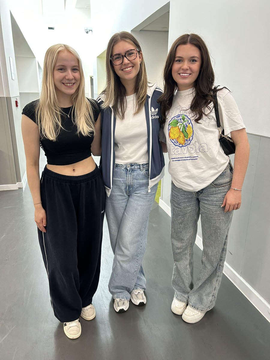 Harris Academy (@harrisacdundee) on Twitter photo Awesome outdoor Open Mic to finish off a fabulous <a href="/harrisacdundee/">Harris Academy</a> school year this morning. 👏🏻👏🏻
❤️💛💚💙
#Enjoyment
#TogetherWeAreHarris Awesome outdoor Open Mic to finish off a fabulous <a href="/harrisacdundee/">Harris Academy</a> school year this morning. 👏🏻👏🏻
❤️💛💚💙
#Enjoyment
#TogetherWeAreHarris