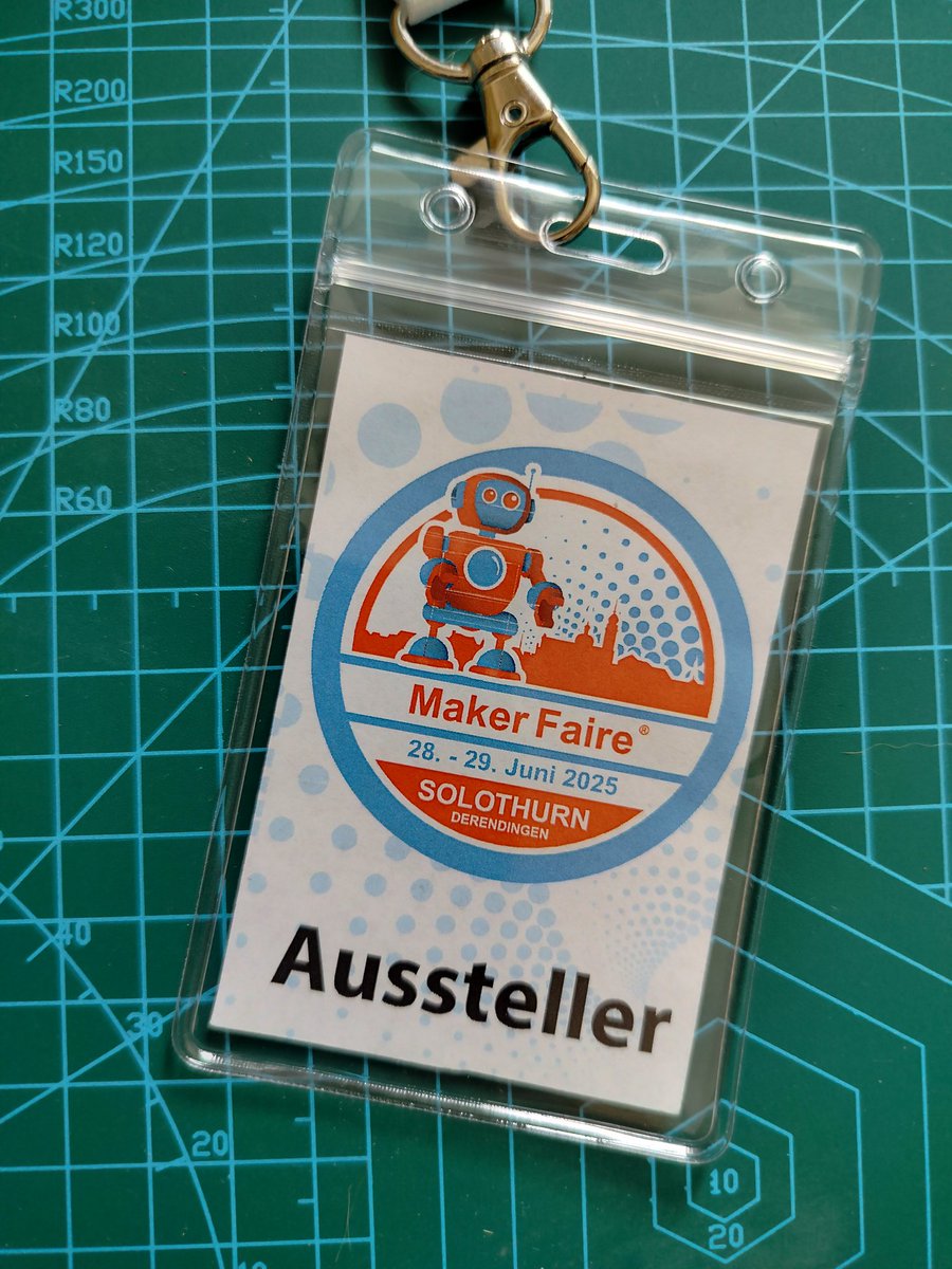 HBlodel's tweet image. Die nächsten 2 Tage findet im Technikmuseum #ENTER in Derendingen (Solothurn) eine #MakerFaire statt
Ich werde direkt neben dem DeLorean, der Zeitmaschine aus "Back to the Future" meinen 1-Rad Solar-Velo-Anhänger vorstellen.
(Wer hier wem die Show stiehlt, werden wir ja sehen🙃)