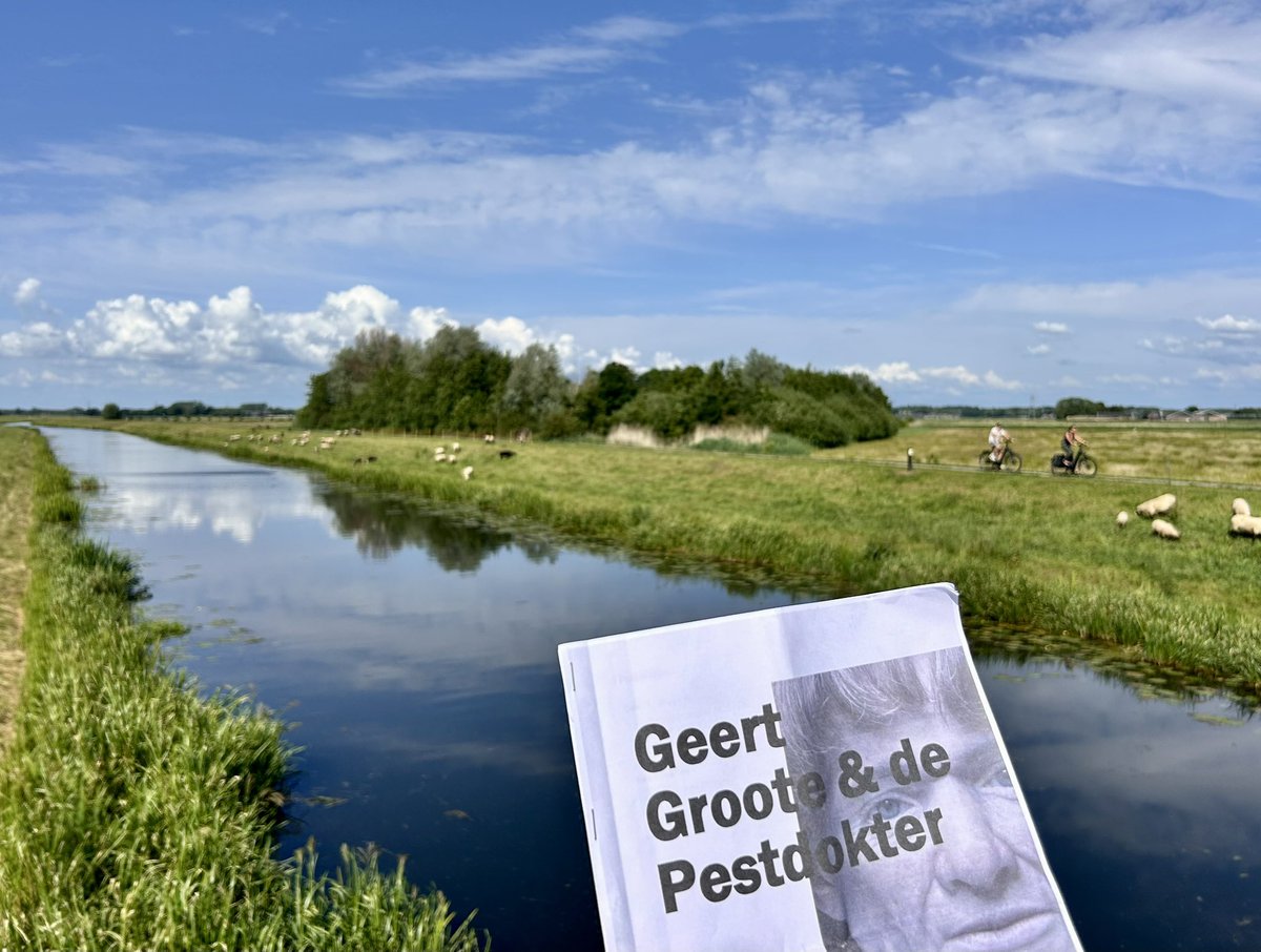 Zaterdag speel ik de pestdokter in een verhalentocht over de middeleeuwse kloosterbeweging van de Moderne Devotie langs de IJssel. Tussen 10 en 15 uur kun je een rondje fietsen vanuit Herxen langs vertellingen met acteurs in rol van Geert Groote, Johan Cele en Dirc van Herxen.