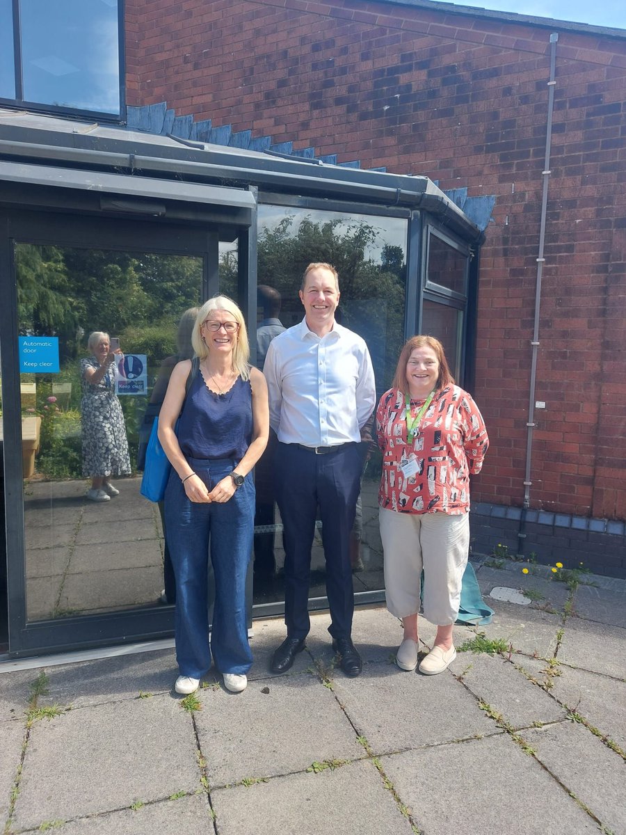 DevComsTogether's tweet image. Thank you @RichardFoordLD for meeting with us this morning to talk about rural East Devon - especially Honiton, Sidmouth & everything inbetween!
Engaging with our local MPs is so important to us, so we can build relationships and amplify rural and coastal voices in Westminster.