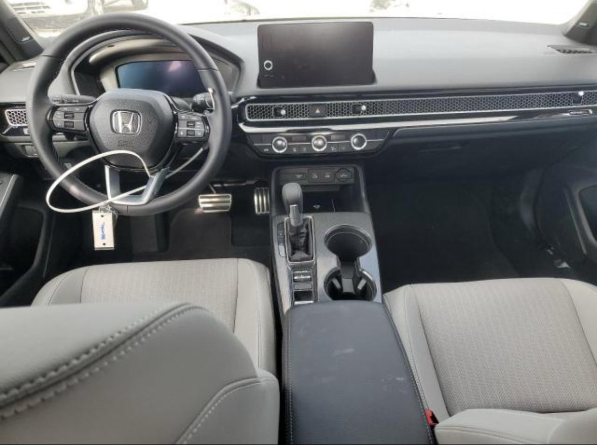 ArZaid7's tweet photo. 2025 Honda Civic Sport Touring Hybrid.
Fullest option ๐ฅ๐ฅ๐ฅ๐ฅ
Location : USA ๐บ๐ธ
Mileage : 3300 km
Fuel : Hybrid Engine
Price : Ghc 275k + shipping
Very cheap. Send a dm for more information ๐ค https://t.co/DcELjuRwGJ