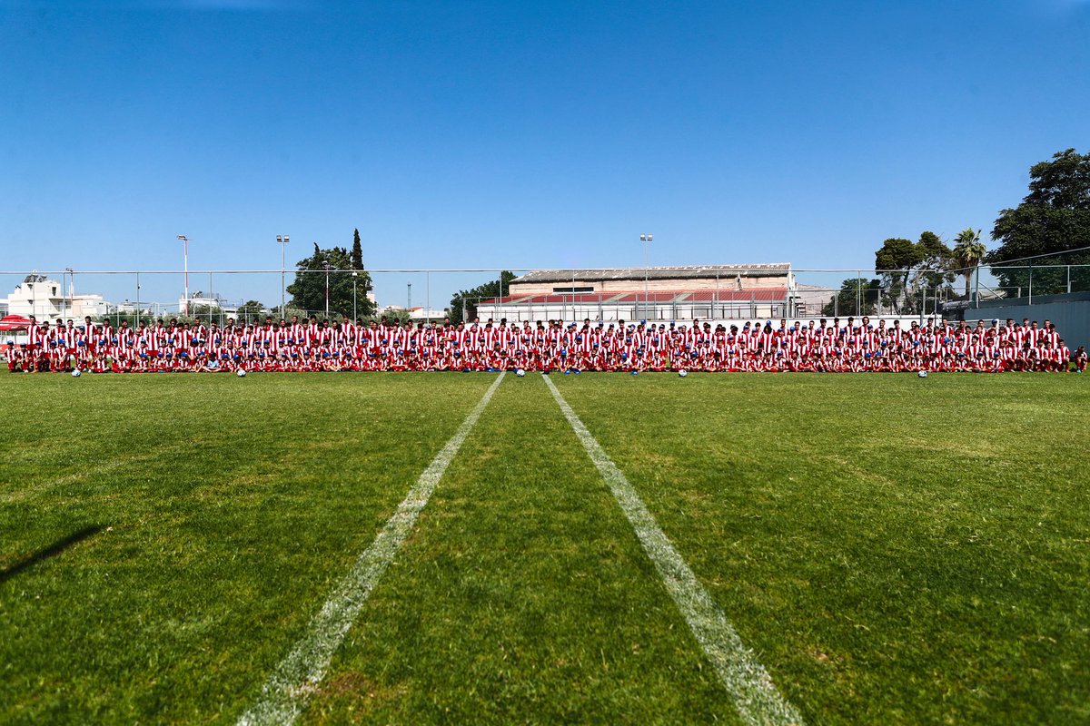 olyfcacademy's tweet image. 🔚 Έπεσε η αυλαία του 24ου Summer Camp στο Ρέντη! 🔴⚪️
👉 Περισσότερα στο 𝗼𝗹𝘆𝗺𝗽𝗶𝗮𝗰𝗼𝘀.𝗼𝗿𝗴 / t.ly/WJuDS
#Olympiacos #OlympiacosSoccerSchools #OlympiacosFCAcademy #SummerCamp