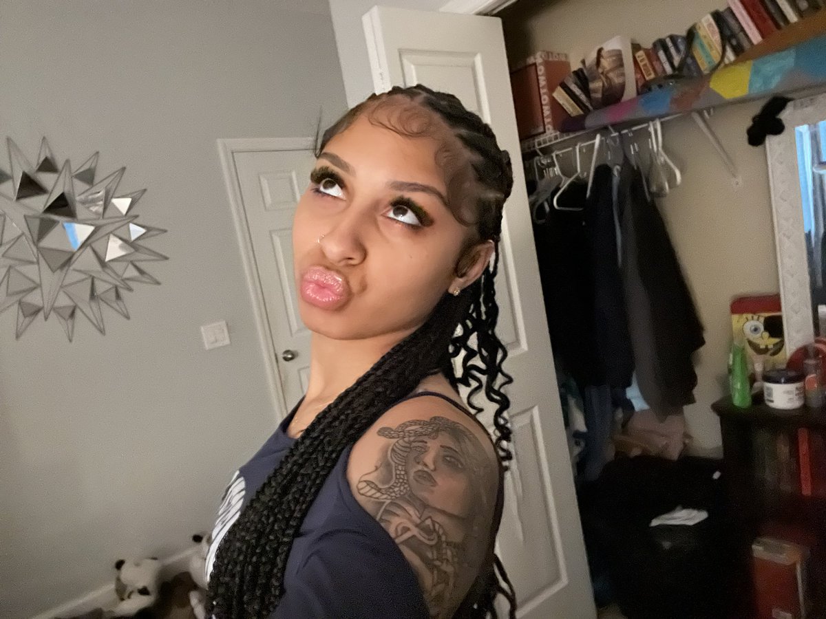 𝓗.⚜️ tweet media