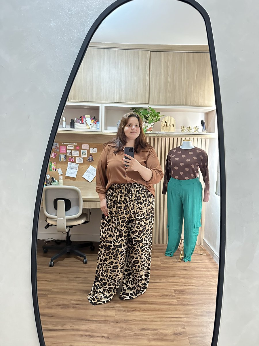 BranKallideNeve's tweet photo. Hoje faz 30 dias desde o primeiro post que fiz no insta da @vaidekaju, e as coisas estão acontecendo rápido demais!
Se você usa tamanhos plus size,venha conhecer minha lojinha (que é no meu apertamento). 😉 https://t.co/FHsFaKuaws