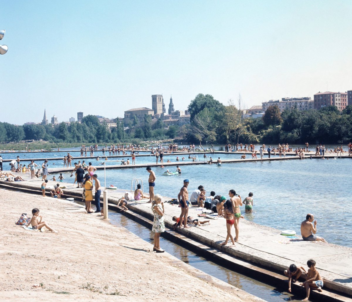 ¿Ya estás de vacaciones y quieres aprender fotografía? Este es tu curso: INTRODUCCIÓN  A LA FOTOGRAFÍA DIGITAL casadelaimagen.com/cursos_expres