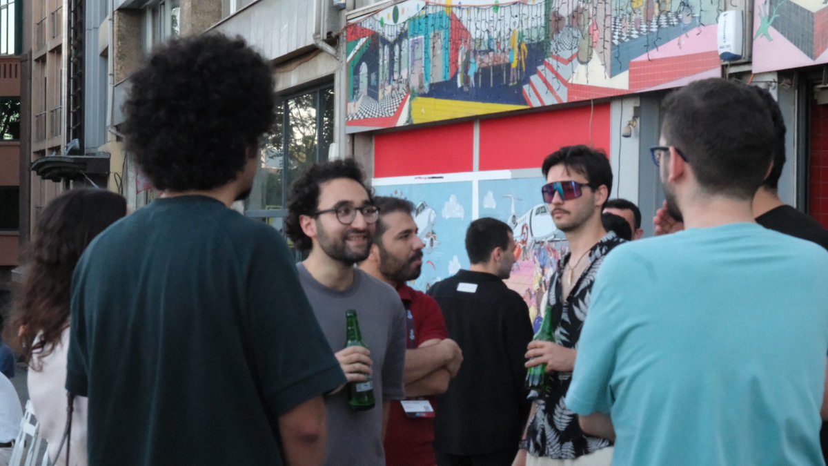ITUblockchain's tweet image. Dün akşam @ETHGlobal Happy Hour İstanbul etkinliğine ev sahipliği yaptık. 🍸
Keyifli sohbetler ve güzel ikramlar eşliğinde harika bir akşam geçirdik. 🌉
Katılan herkese teşekkürler! 💜