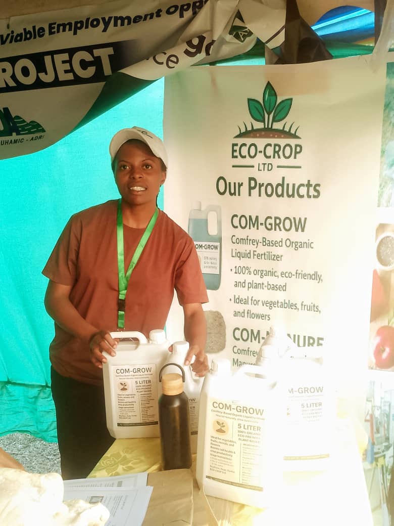 Eco_Crop's tweet image. Innovation meets agriculture!
We were honored to exhibit our comfrey-based liquid fertilizer—COM-GROW—at the Rwanda Agri Show 2025.
A greener future starts from the soil. 🌍🌿
#ECOCROP #COMGROW #AgriShow2025 #SustainableFarming