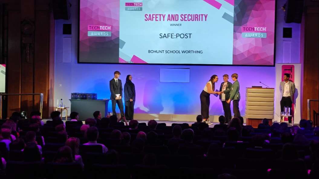 Bohunt Worthing tweet media