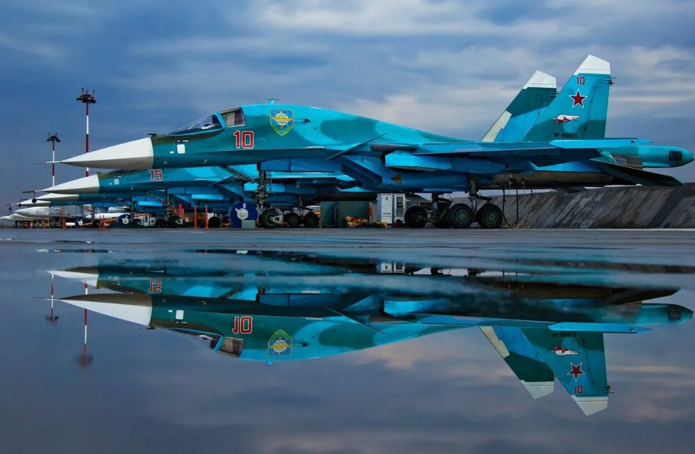 ❗️The Security Service of 🇺🇦Ukraine and the Ukrainian SOF conducted a special operation, during which they destroyed two and damaged two more 🇷🇺Russian Su-34 fighter-bombers at the Marynivka airfield in the Volgograd region.

The strike was carried out by long-range drones.