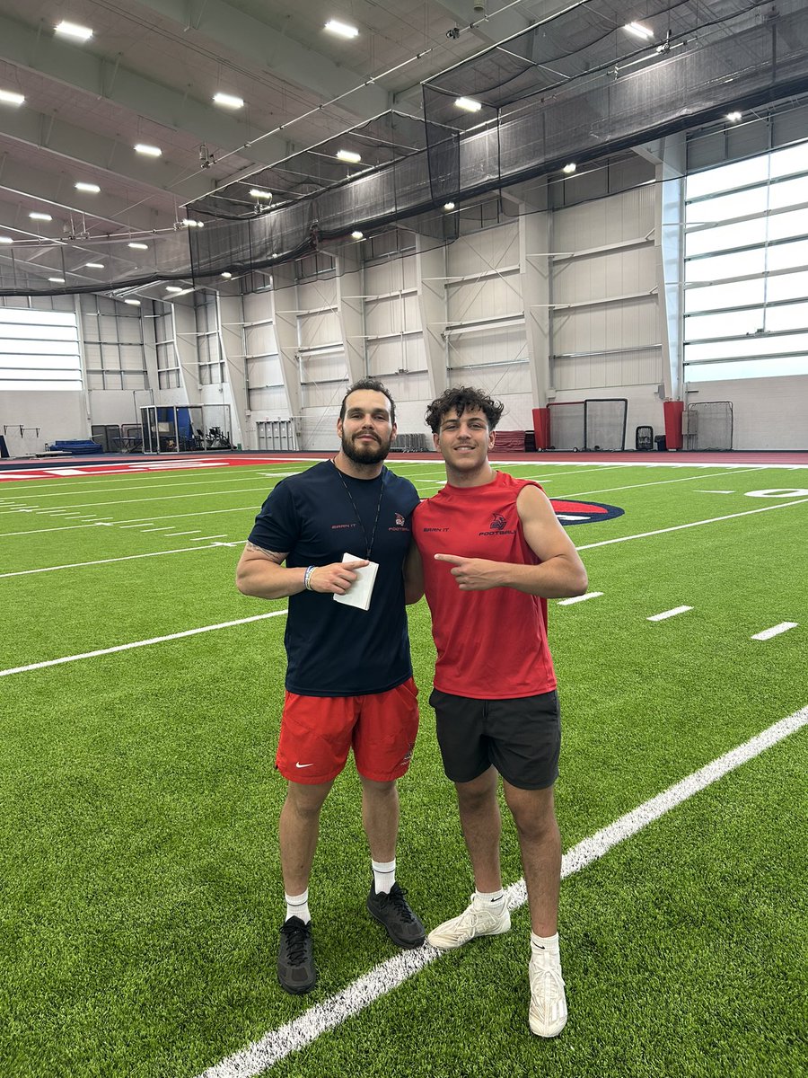 DonovanJ08's tweet image. Had a great day at @svsu_football yesterday! Learned a lot from @CoachGus90 and loved the competition and tempo. Hope to be back soon!
@rbrady1313 @UticaHighFB