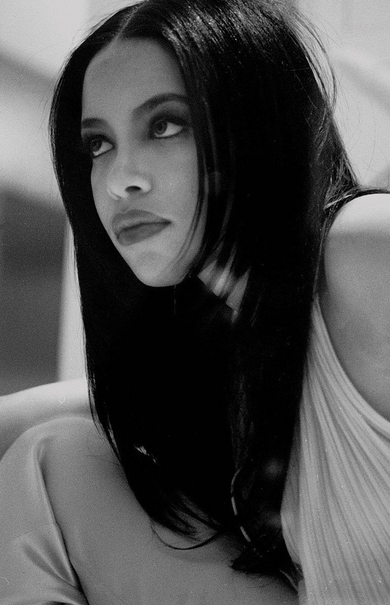 AaliyahLegion's tweet photo. https://t.co/aItyio7V5S