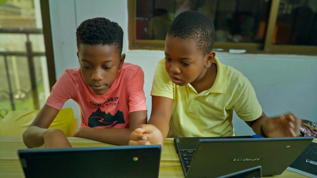 Naambiwa watoto wa "Cambridge na IB" likizo yao inamalizika Mwezi wa 8, Bado wana Muda wa kuongeza Ujuzi wa Kompyuta chini ya Wanetu wa <a href="/KodeUniKids/">KodeUni</a> 

Fursa kama hizi hazijagi Mara mbili na usijiulize Mara mbili ukiwa kama Mzazi/Mlezi, Piga 0745000555

#SummerCodeSurge #KodeUni