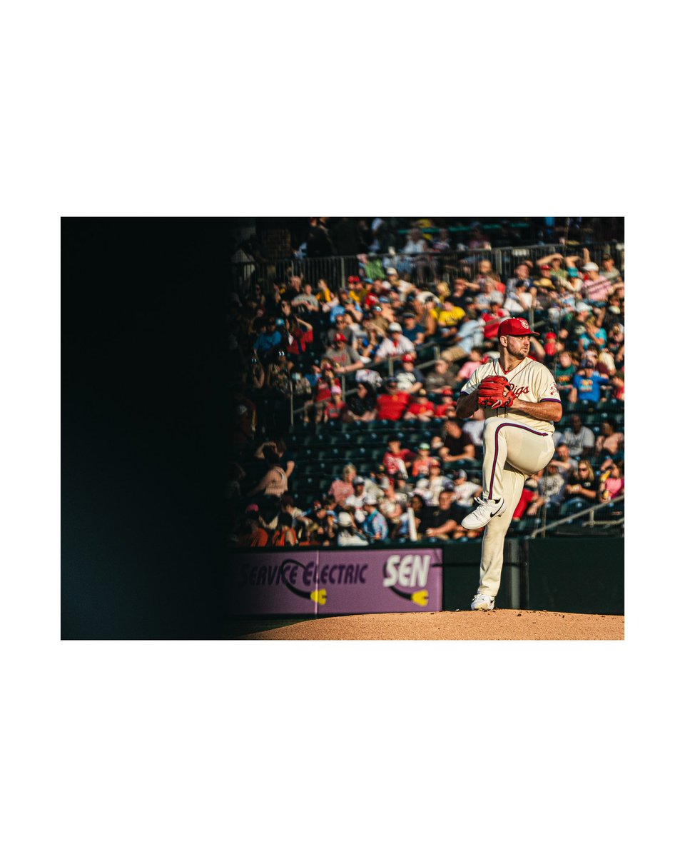 Worked in minor league baseball for the Lehigh Valley Iron Pigs over the weekend. 

Got to try a few new things I’ve been wanting to and got better at some old skills.

Had a ton of fun working baseball and caught a few scenes I really liked: