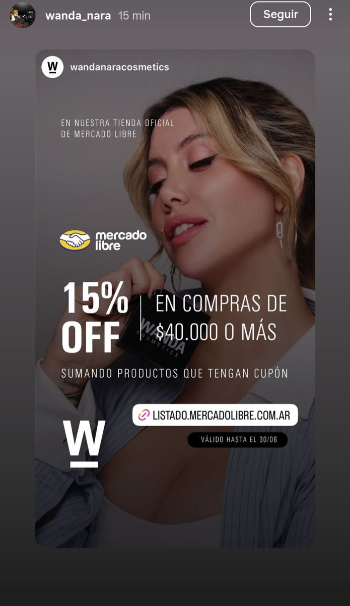 Chismeteandoo's tweet photo. imaginate hacer que tus hijas pasen por otro momento de mierda por tu culpa, manipularlas tanto para que en tu presencia digan que no quieren irse con el padre (en su ausencia dicen otra cosa), verlas totalmente expuestas mientras vos te pones a subir esto! sos nefasta wanda nara https://t.co/VYtxnT2yCZ
