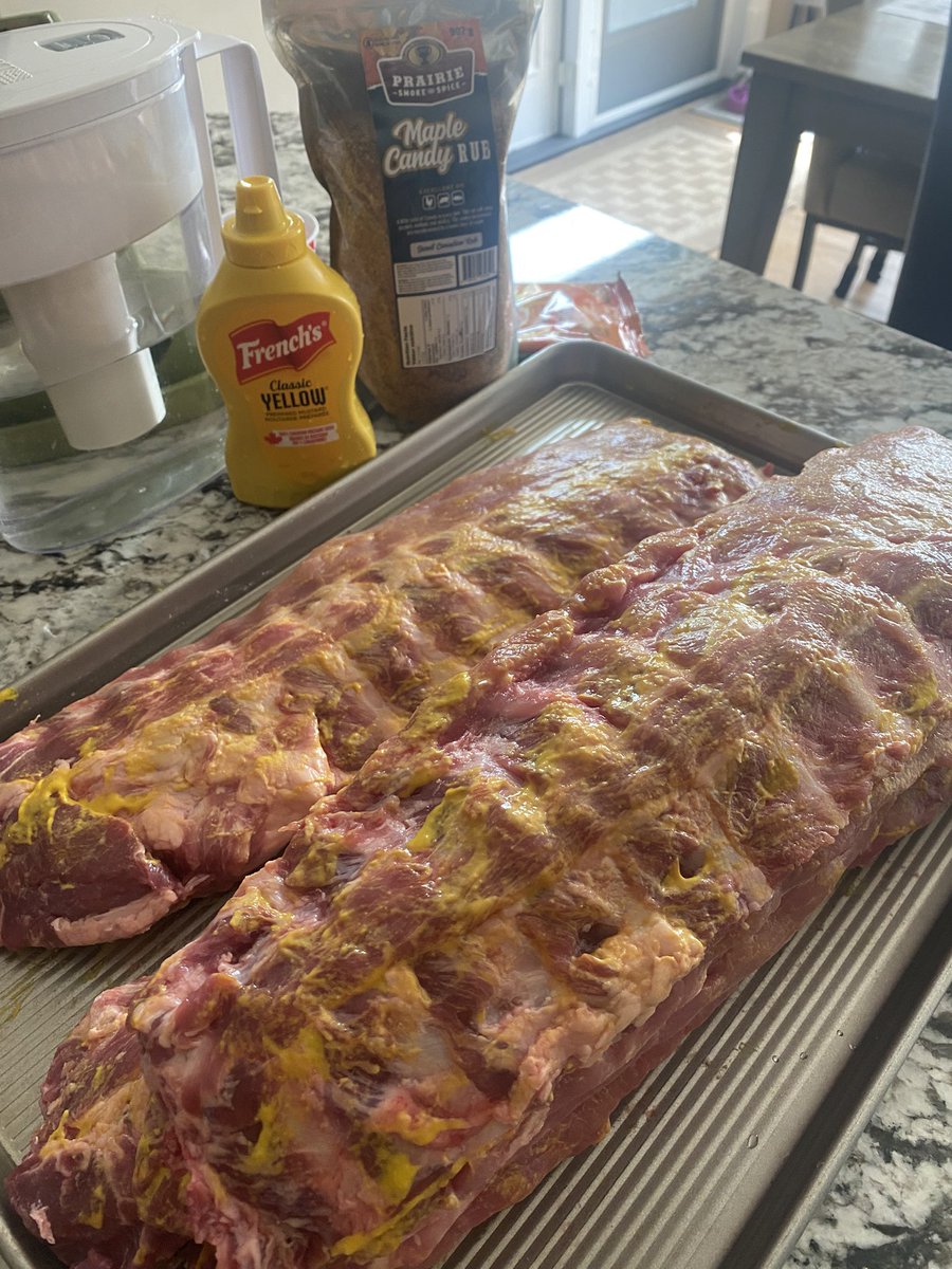 bjizzle56's tweet image. Prepping ribs for bbq tonight... #Smoker #Yoder #ribs