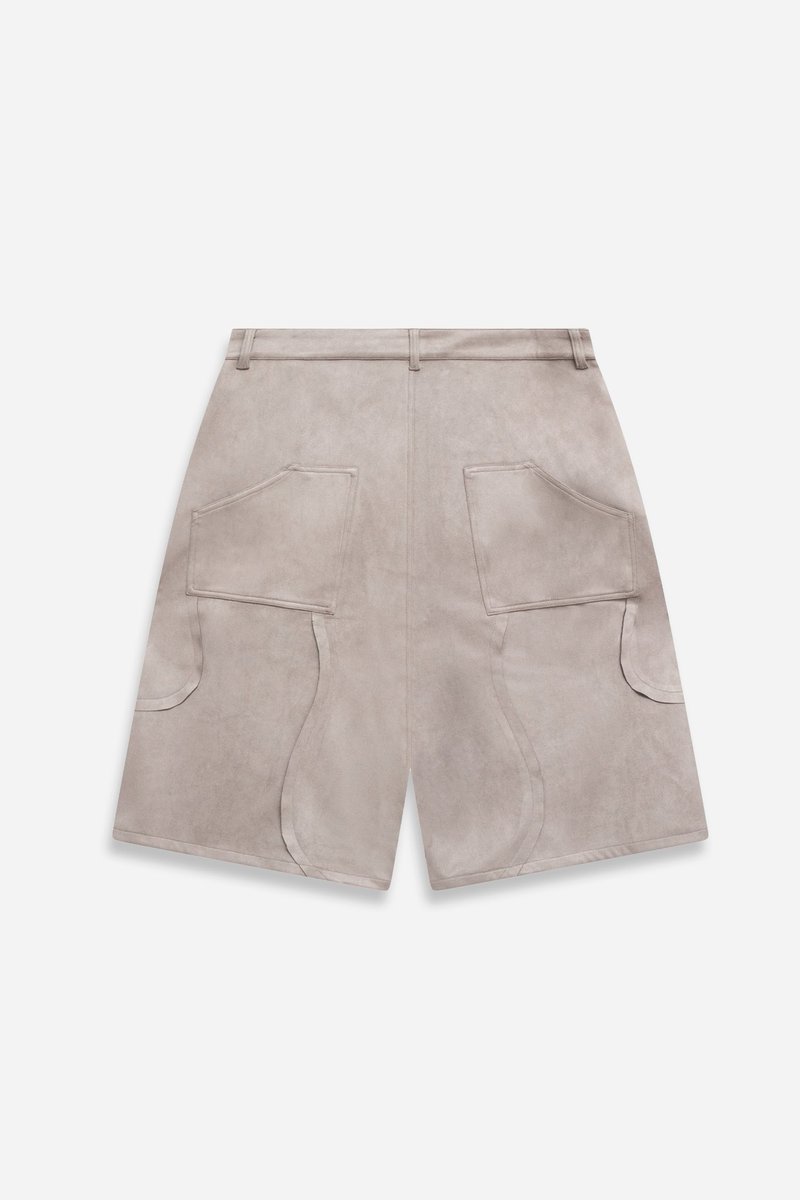 findingao's tweet photo. The Nîle Short by Léanne Olivere (2025) https://t.co/osjqvPlJev