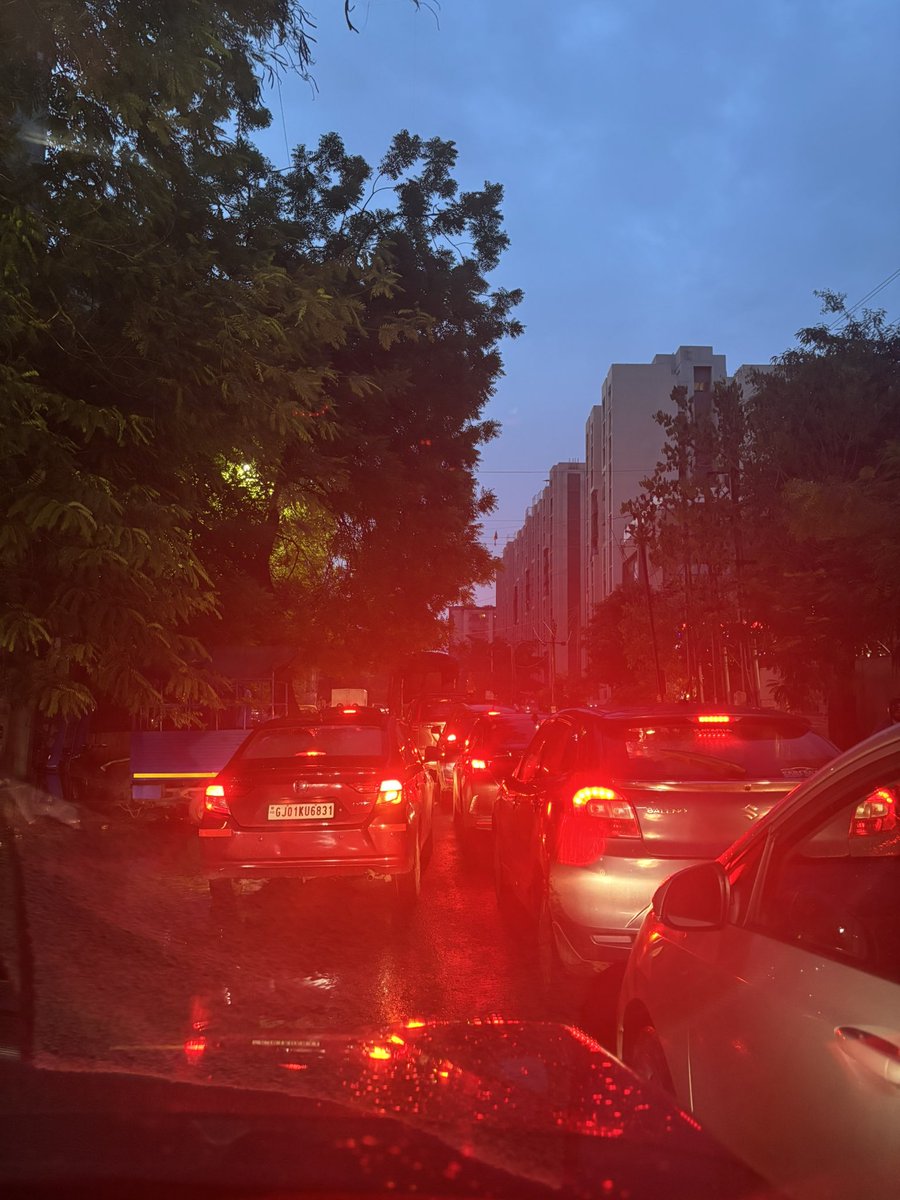 mit_joshi09's tweet photo. Dear  @PoliceAhmedabad  @AhmedabadPolice 
@AmdavadAMC @CollectorAhd 
South Bopal needs traffic signal at few square like  SOBO center , Ganesha circle , marigold circle etc . We daily face traffic issues at these location &amp; get stuck.
Requesting your prompt action. https://t.co/aBYPqkmCtq