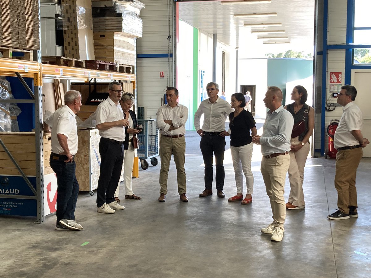 Très heureux de participer au 50e anniversaire de l’entreprise Amiaud  ! Une extraordinaire aventure familiale vendéenne, symbole d’excellence, de savoir-faire et d’innovations mais aussi de moments partagés autour de la pêche auprès des cours d’eau de notre belle Vendée.