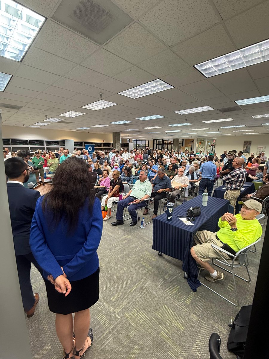 PAofMiami_Dade's tweet photo. Thank you, #Kendall! 🏡
Yesterday’s outreach event was a success thanks to your support.
A special thank you to @SenatorAMR and @JuanPorrasFL for helping us bring our office closer to the community 🙌
#MiamiDade #PropertyAppraiser #TaxRelief #TomasRegalado https://t.co/2tAgPhazw4
