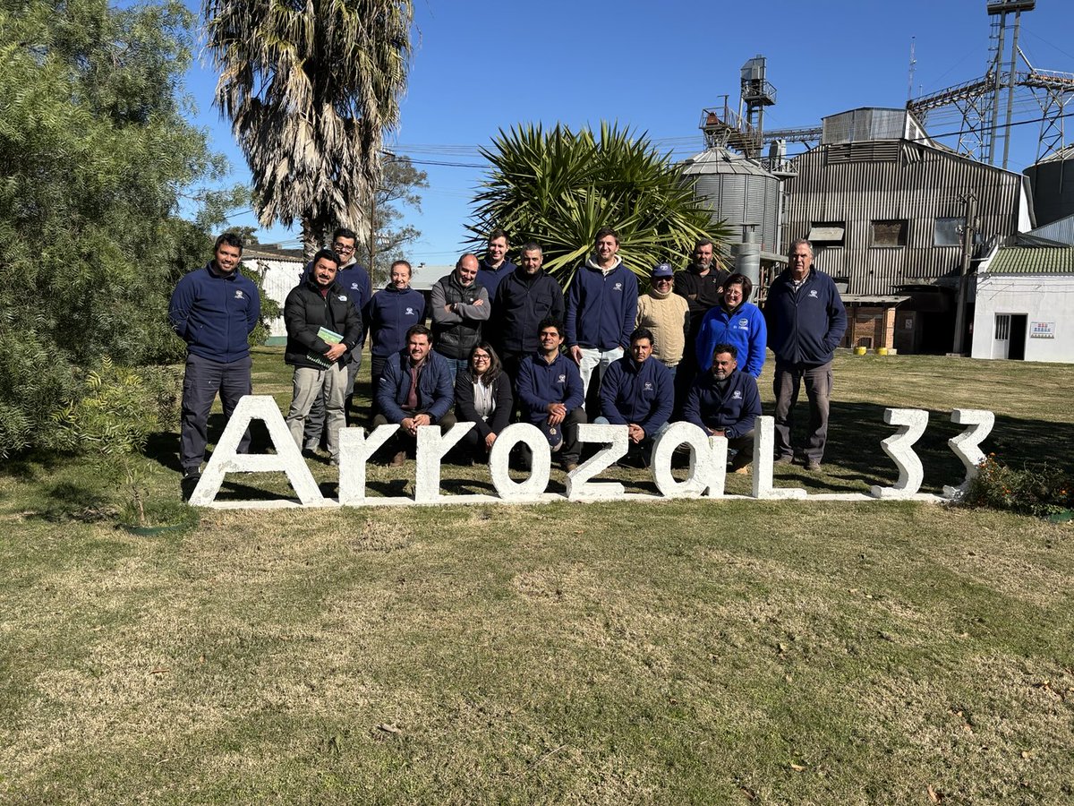 Hoy Arrozal 33 SA logró la certificación de su proceso productivo bajo la norma Global Gap. Primera empresa Arrocera en recibirlo en nuestro país. Un gran orgullo para nosotros y un gran reconocimiento al Departamento técnico y a todo el personal que trabajó para este logro.