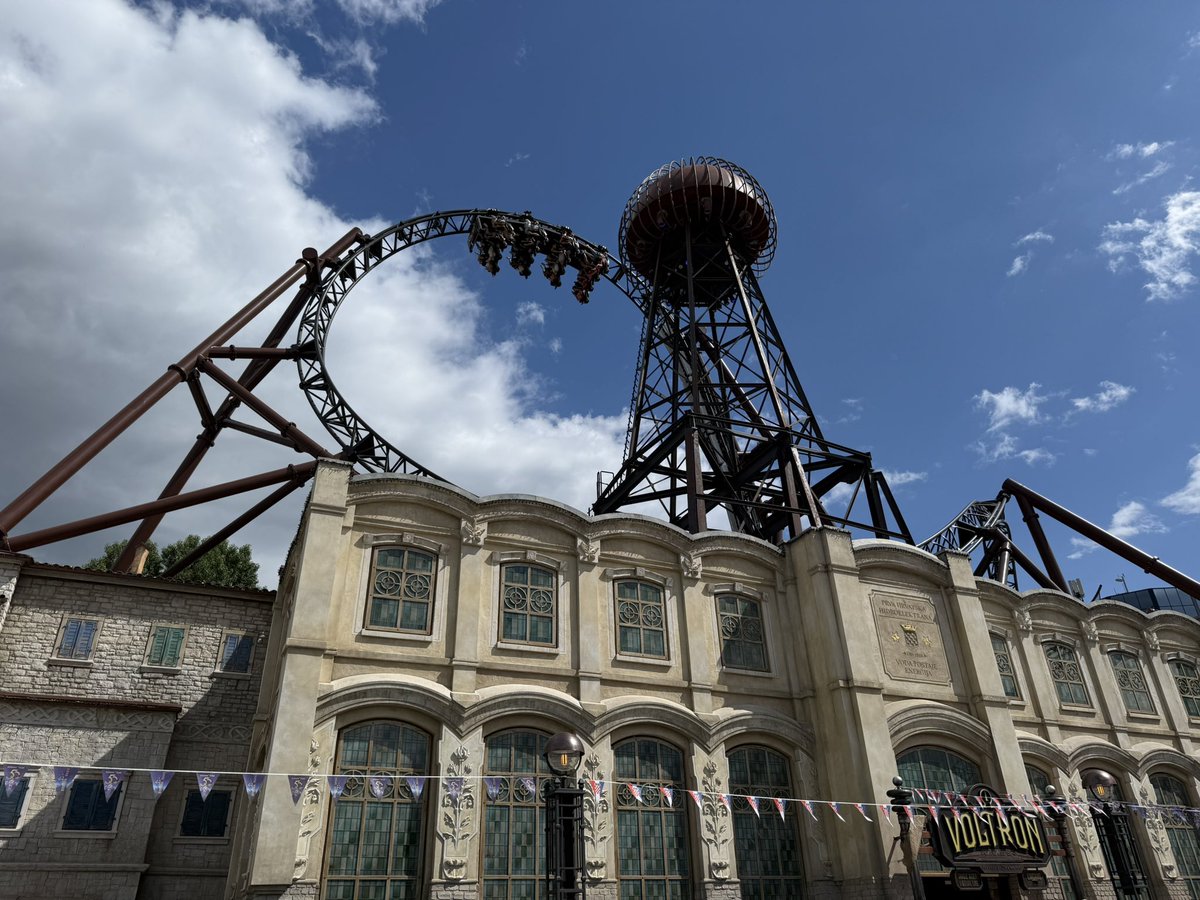 Which row would you be picking for a ride on Voltron here at <a href="/europa_park/">Europa-Park 🎢</a> 🎢?