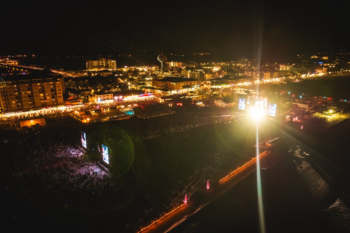 ctrycallingfest's tweet image. Last call y’all 😱 Tonight’s your chance to claim your spot for $25 before layaway jumps to 50% down! countrycallingfestival.com/tickets