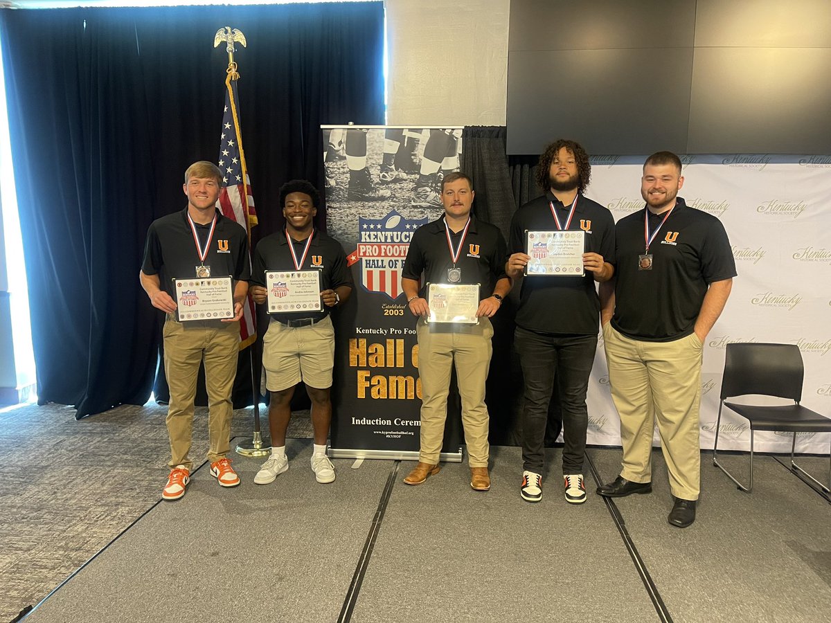UnionBulldogFB's tweet image. Great day of honoring our All-Commonwealth Team Bulldogs! 🟠⚫️ Thank you for a great event @nflkyhof