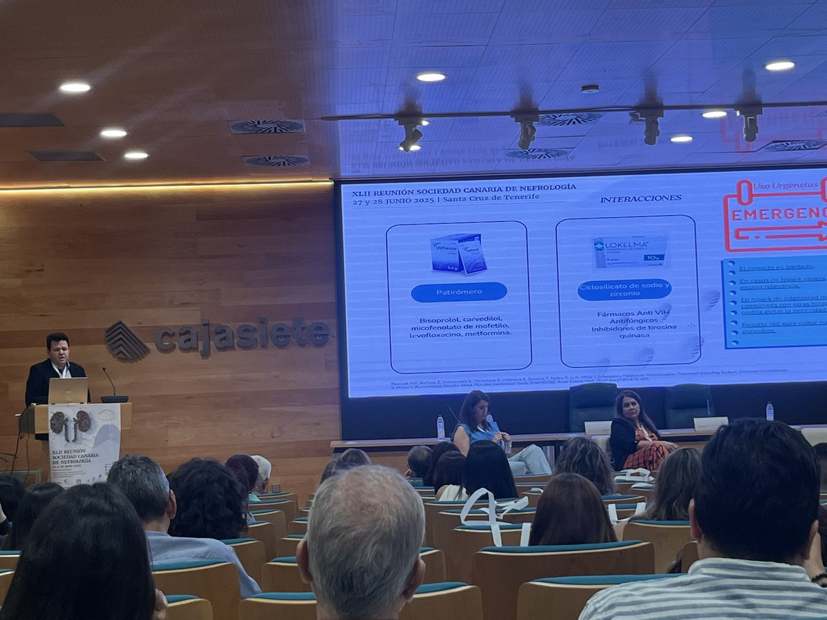 XLII REUNIÓN SOCIEDAD CANARIA DE NEFROLOGÍA.
Sesion coordinada ATENCIÓN PRIMARIA - NEFROLOGÍA necesaria para la detección temprana y control de los pacientes con ERC.