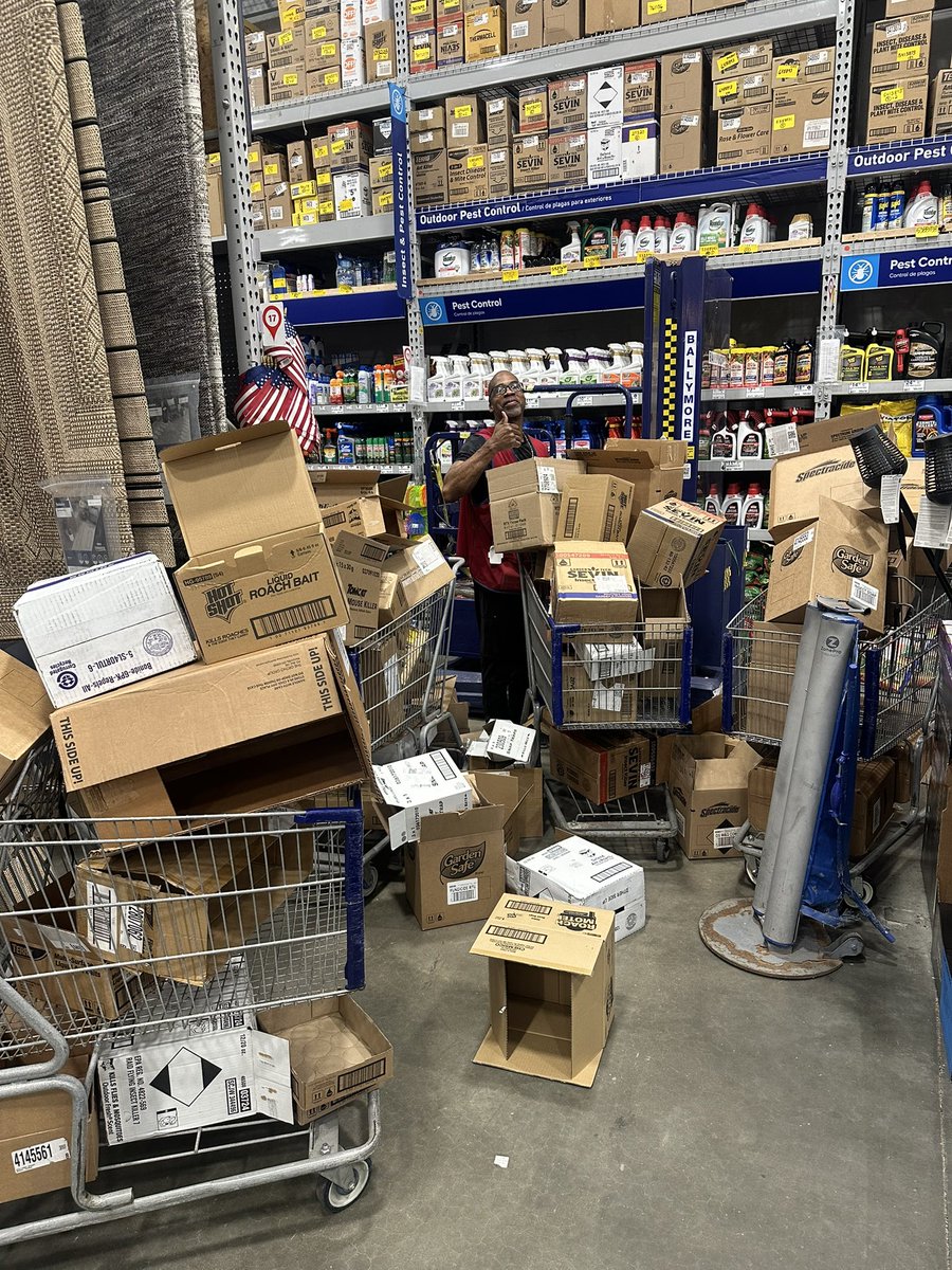 weavkiler's tweet image. I’d say that’s a cardboard challenge!! Good job DP. @BlueBoxR1 @DCT0813MD @IamBrianMacek @Michael26292038 #cardboardchallenge