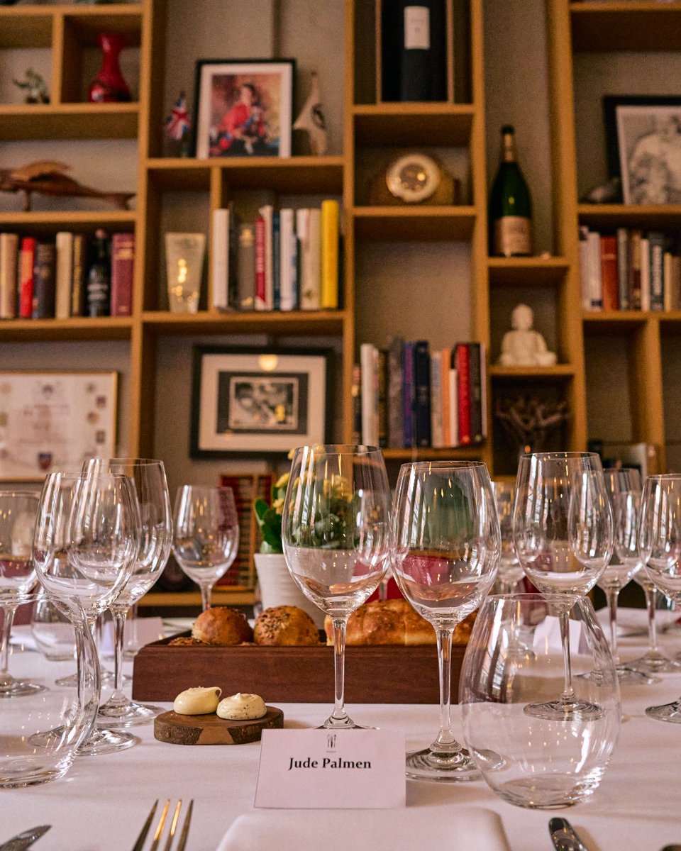 ArtSchoolLpool's tweet image. Planning a wedding? 💍 

Our Moriarty Room can comfortably seat up to 32 guests, and features a private bar, kitchen, and washroom for your own little slice of Art School magic ✨

#liverpoolfood #foodie #privatehire #liverpoolrestaurants #finedining #weddingseason