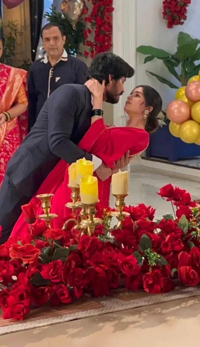 Omg 😳 
Just look at them so freaking hot and stunning together 🔥
Please someone cast them together in a new show with a good Ph 
#BhavikaSharma #Savi
#ParamSingh #SavNeil
#GhumHaiKisikeyPyaarMeiin