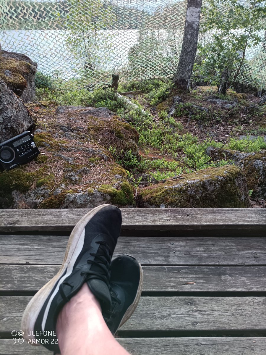 Nonniin ...mies "maastoutuu" 😂👍