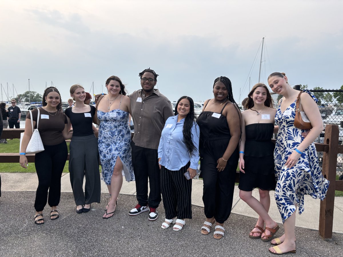 alleghenycol's tweet image. 💼 We&apos;re a proud partner of Summer on the Cuyahoga, a unique paid internship that provides opportunities for students to serve and explore Northeast Ohio! 

#CareerDevelopment #FutureLeaders #InternshipExperience #InternshipOpportunities #NortheastOhio #StudentExperience