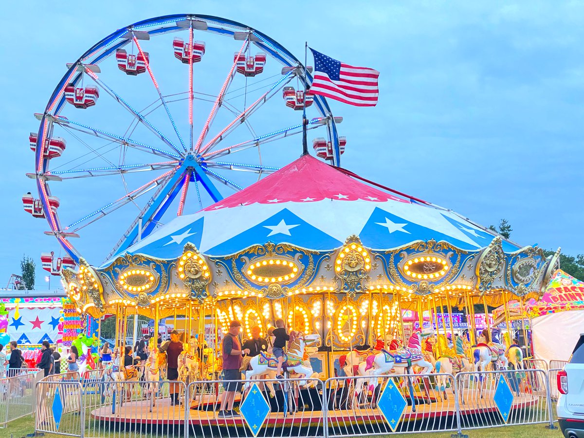KathleenLevey's tweet photo. Enjoy the Wall Fair tonight and tomorrow, 5-11, and Sunday, 5-10, with fireworks at 9:30 p.m. #walltownship #wallnj #monmouthcounty ๐ก https://t.co/oXvBvunR2O