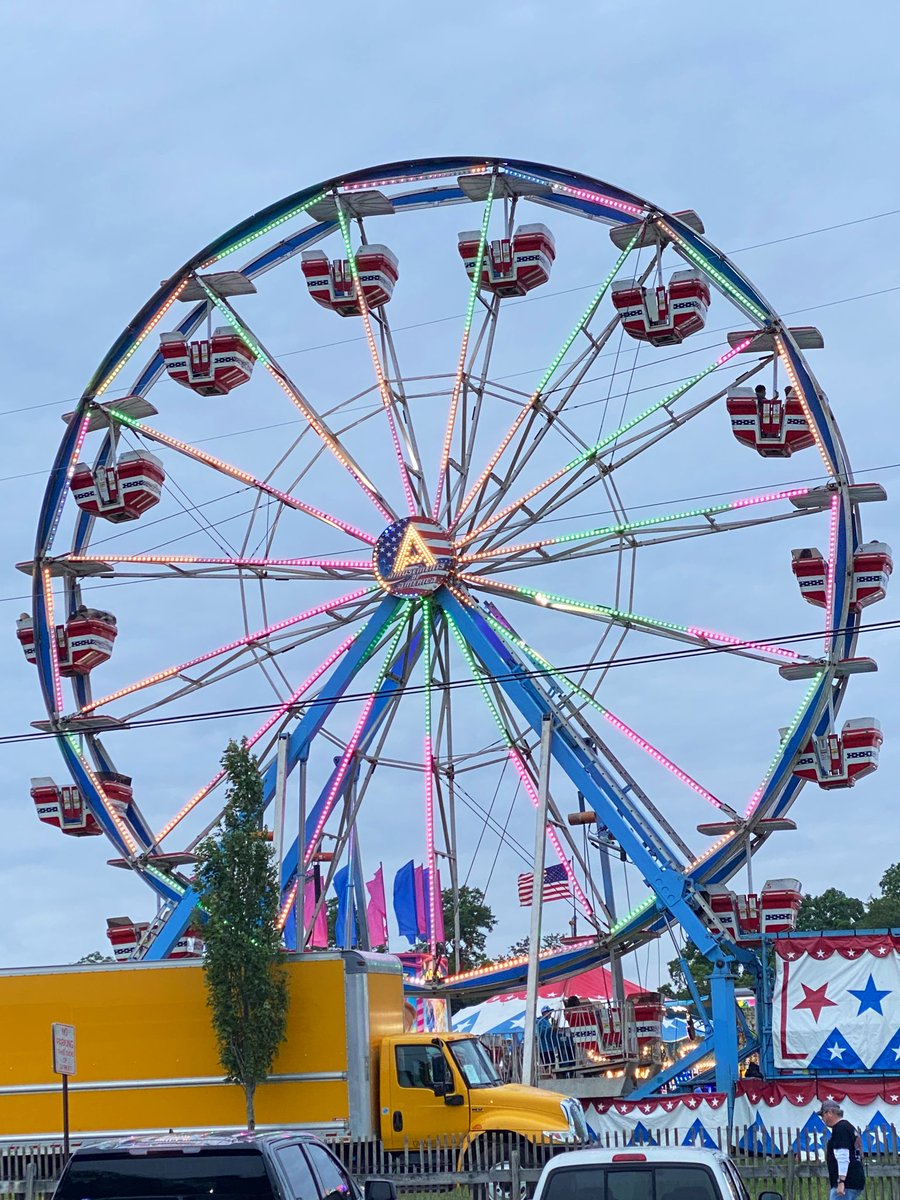 KathleenLevey's tweet photo. Enjoy the Wall Fair tonight and tomorrow, 5-11, and Sunday, 5-10, with fireworks at 9:30 p.m. #walltownship #wallnj #monmouthcounty ๐ก https://t.co/oXvBvunR2O