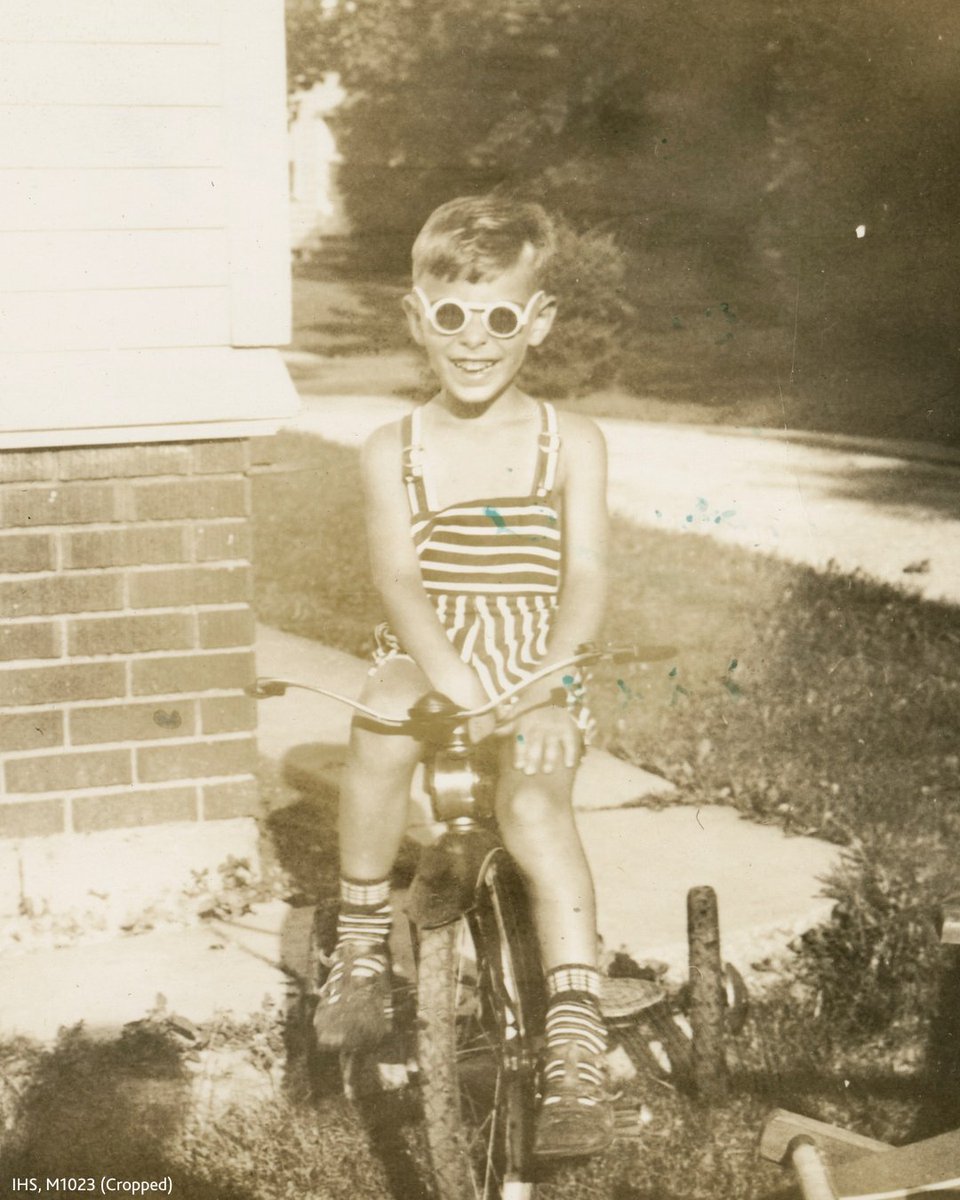The sun is shining and the shades are coming out! 😎Today is National Sunglasses Day! What is your favorite pair? Show us in the comments! Pictured here is a boy wearing sunglasses in 1939.