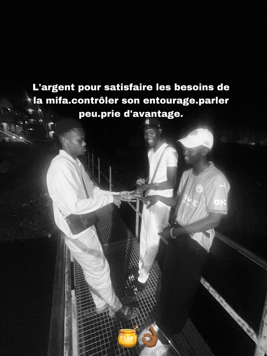 CheickPatoski's tweet photo. Soit la vie ou l’abandon 👌🏾 https://t.co/pnqj9Q8ga0