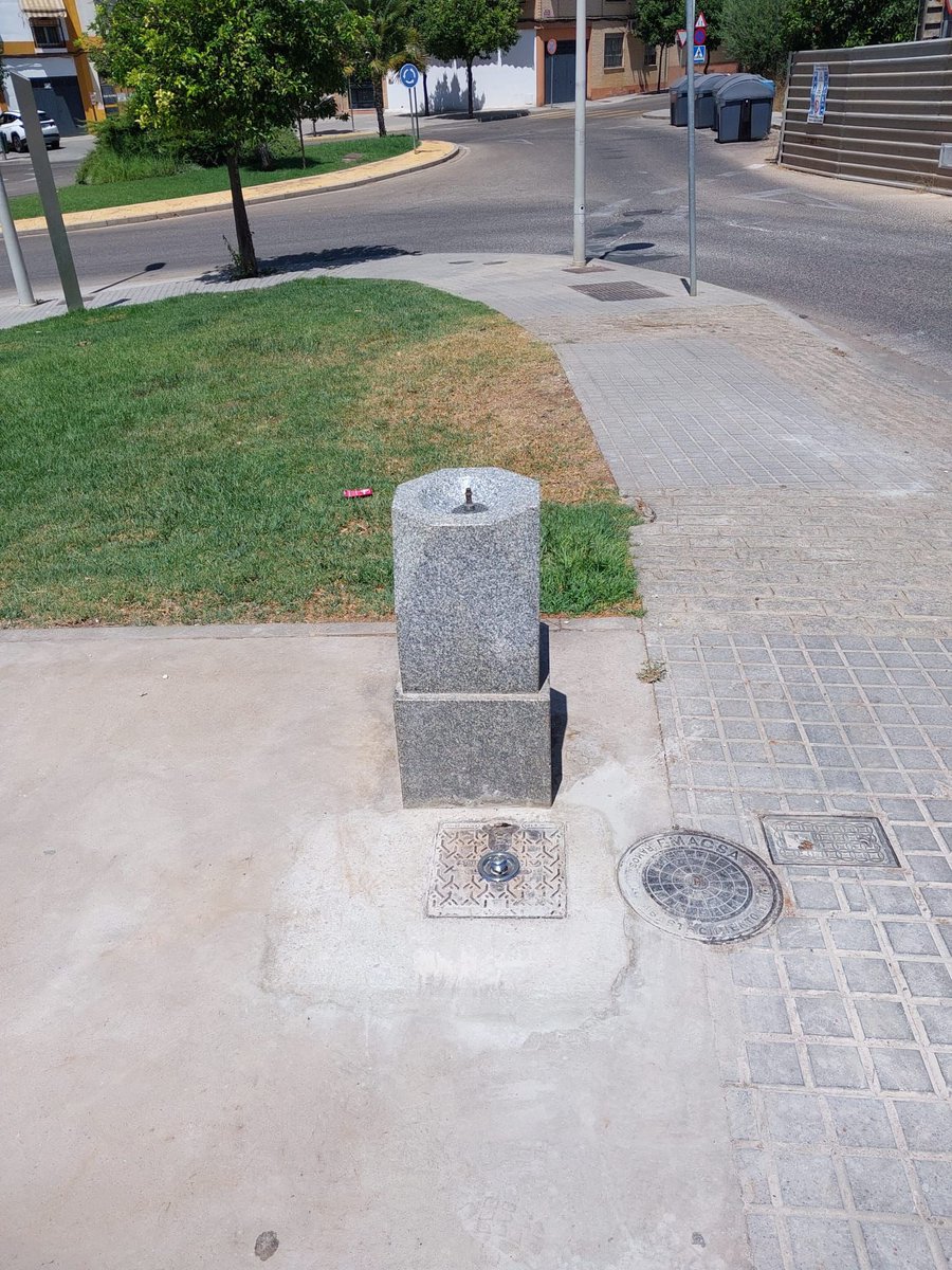 AA VV Mirabueno (@aavvmirabueno) on Twitter photo Agradecemos a <a href="/dgibarrola/">Daniel Garcia-Ibarrola</a> teniente de alcalde y presidente de Emacsa, la puesta en funcionamiento de la fuente bebedero, situada a la puerta del futuro centro de salud y en el camino que comunica Naranjo con Mirabueno. Agradecemos a <a href="/dgibarrola/">Daniel Garcia-Ibarrola</a> teniente de alcalde y presidente de Emacsa, la puesta en funcionamiento de la fuente bebedero, situada a la puerta del futuro centro de salud y en el camino que comunica Naranjo con Mirabueno.