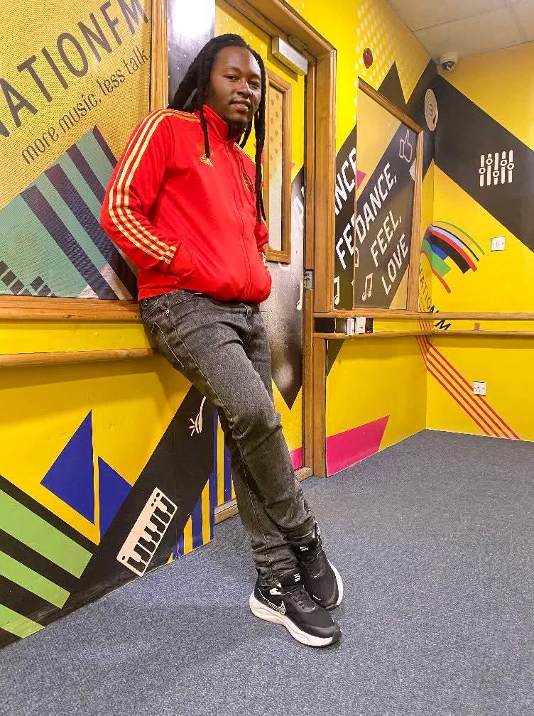 Weekend officially starts ukiona the #OYV inadi area for some good reggae vibes.
Stress za the whole week kando juu #RockersNation  tuko liiiiive kukujengea Friday night yako. Stay tuned🫵
#reggaemusic
#NationFM 
#Coachshatta