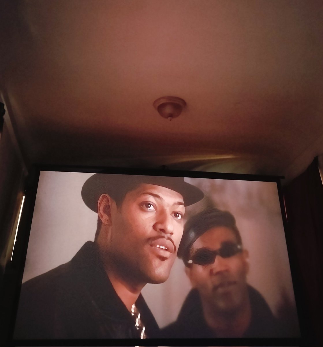 HLWDShuffle's tweet image. #NowWatching King of New York (1990)