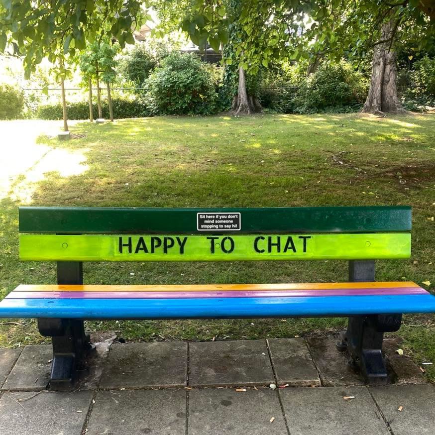 The new “Happy To Chat” seat! The plaque says “sit here if you don't mind someone stopping to say hi” 

Take a photo for us when you find it and post it here! We might run down and have a chat. #Enfield