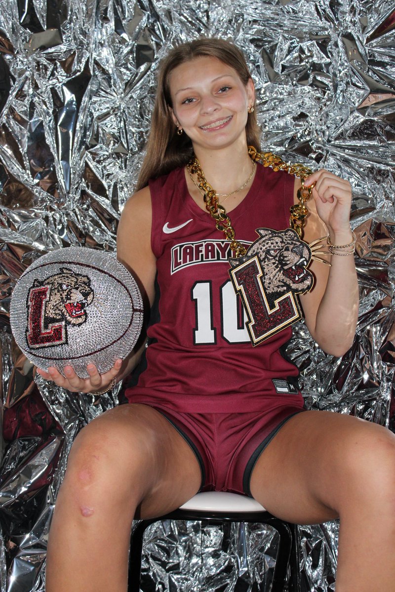 josie_fontana's tweet image. I had an amazing visit at Lafayette! Thank you for having me!
@Key_ah_Tweets @Tom_Lochner @coachrobinsonj @JohnHannafin2
@LafayetteWBB