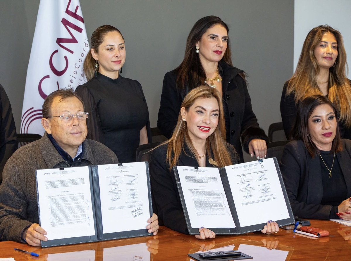 Firmamos convenio con el IPAM para apoyar la reinserción productiva de migrantes poblanos.
👩‍💼mujeres migrantes serán capacitadas con perspectiva de género a través del programa Fortalezza Migrante.
📊Transformamos compromisos en acciones concretas por una migración digna.